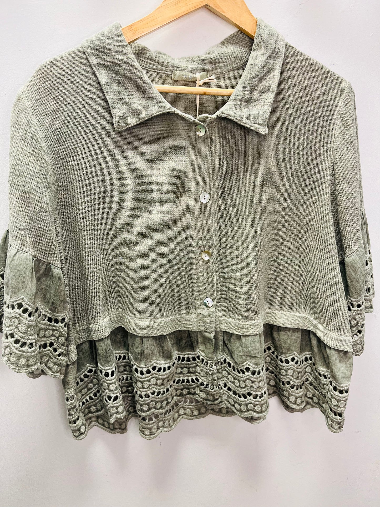 Washed linen Iris top