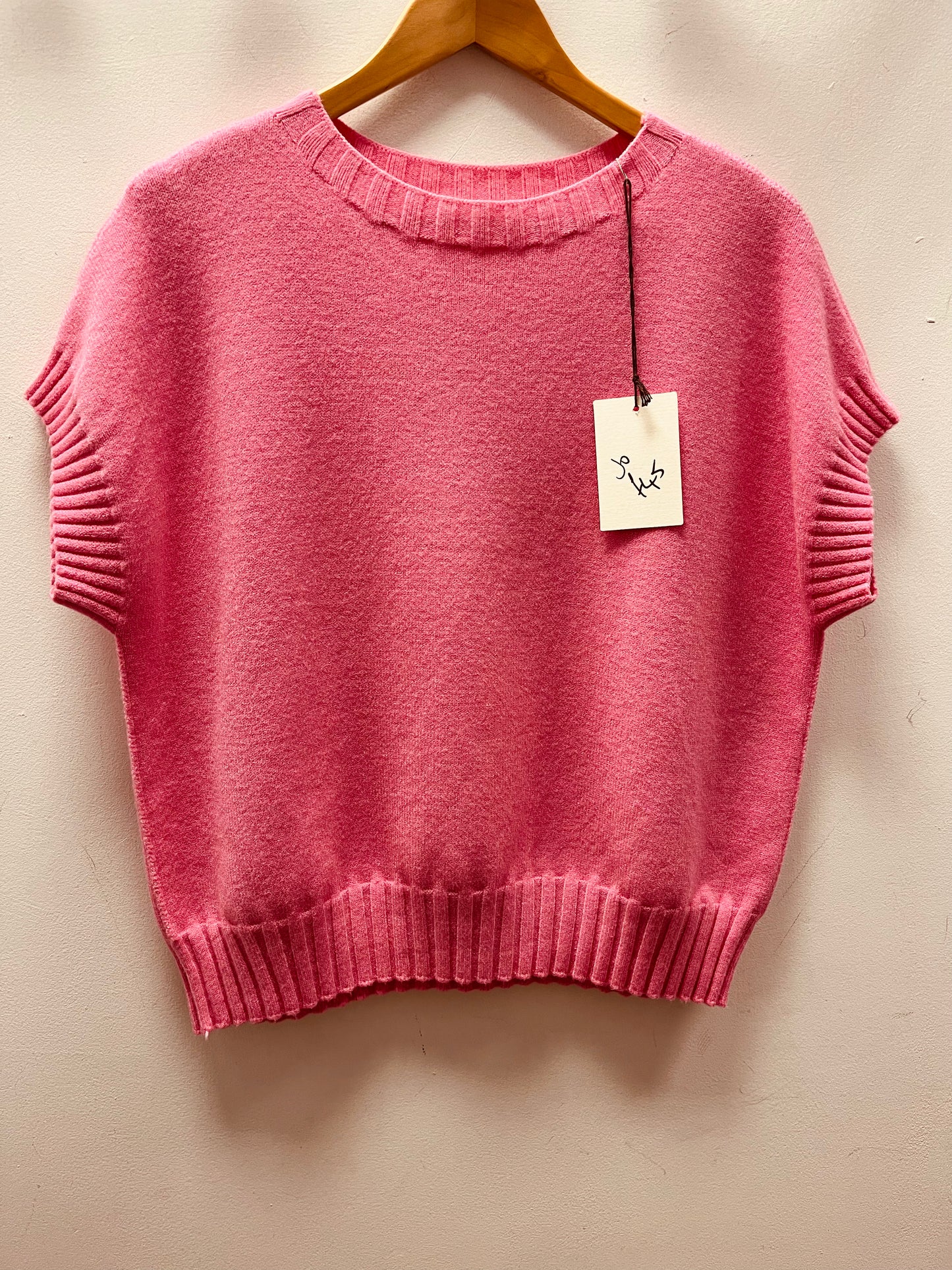 Jo sleeveless jumper