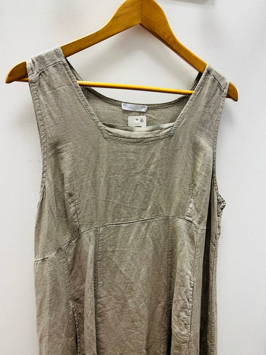Grace Linen Pocket Dress